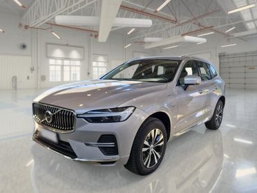 VOLVO XC60 T6 PLUG-IN AWD AUTO RECHARGE INS. EXP SUV