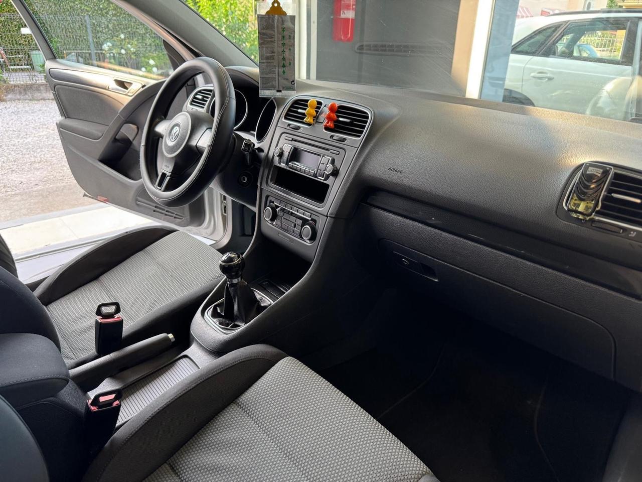 Volkswagen Golf 1.6 TDI DPF 5p.
