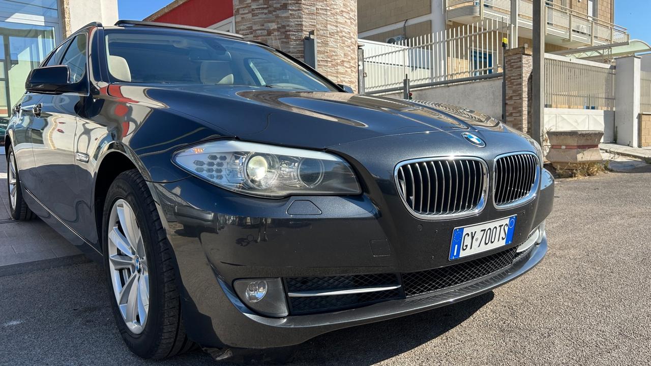 Bmw 520d Touring Luxury -mod.2012 TETTO/NAVI/XENO
