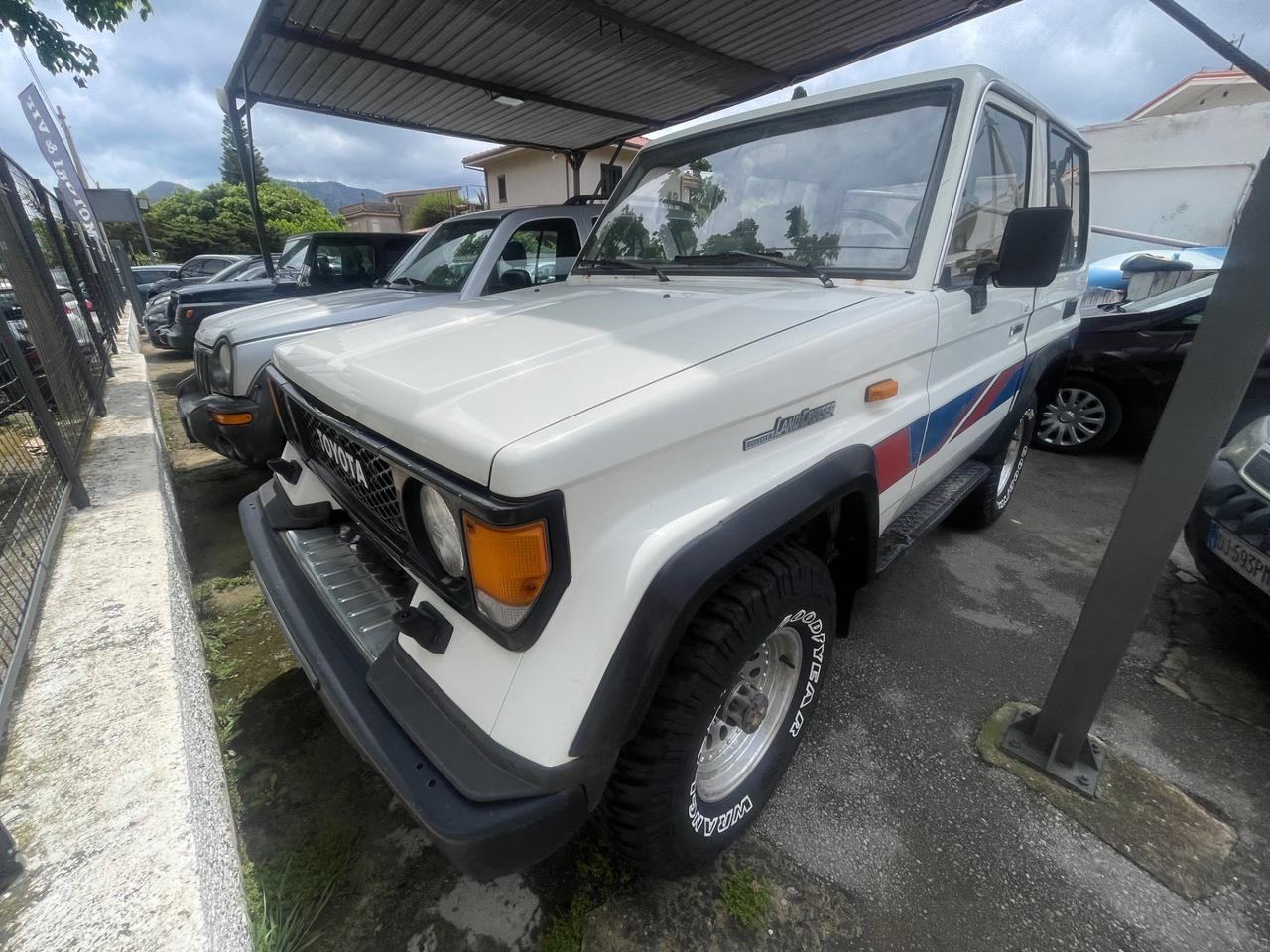 Toyota Land Cruiser II 2.4 turbodiesel SW LJ70 LX