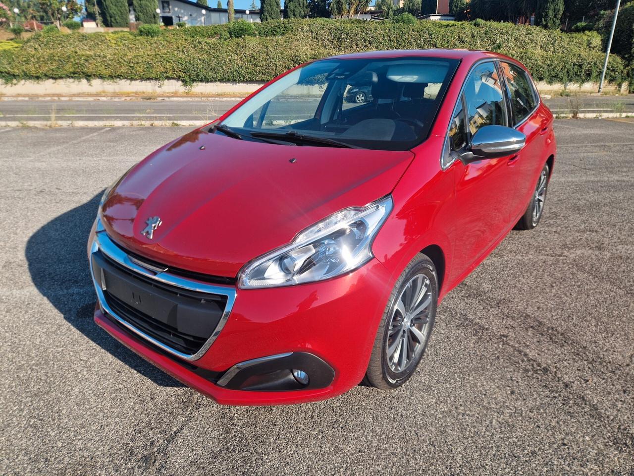 Peugeot 208 HDi 100cv 5 porte Allure