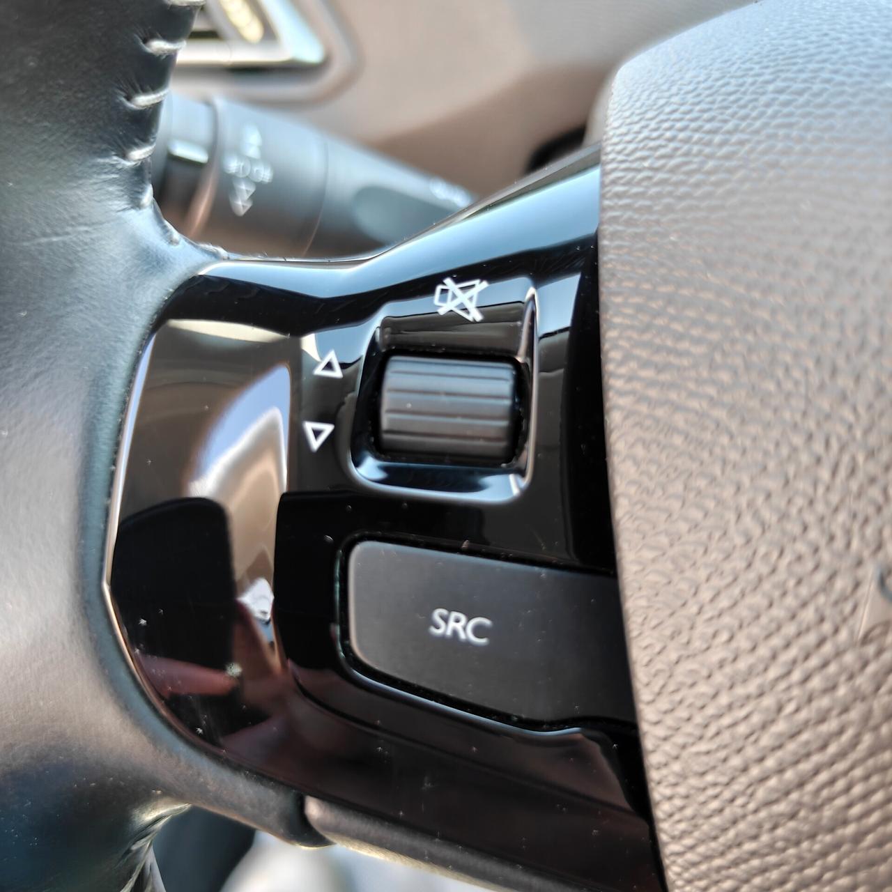 Peugeot 308 1.5 Bluehdi 130 Cv Active