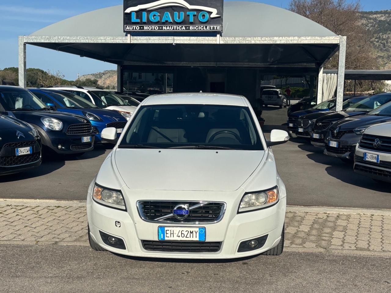 Volvo V50 D4 R-design