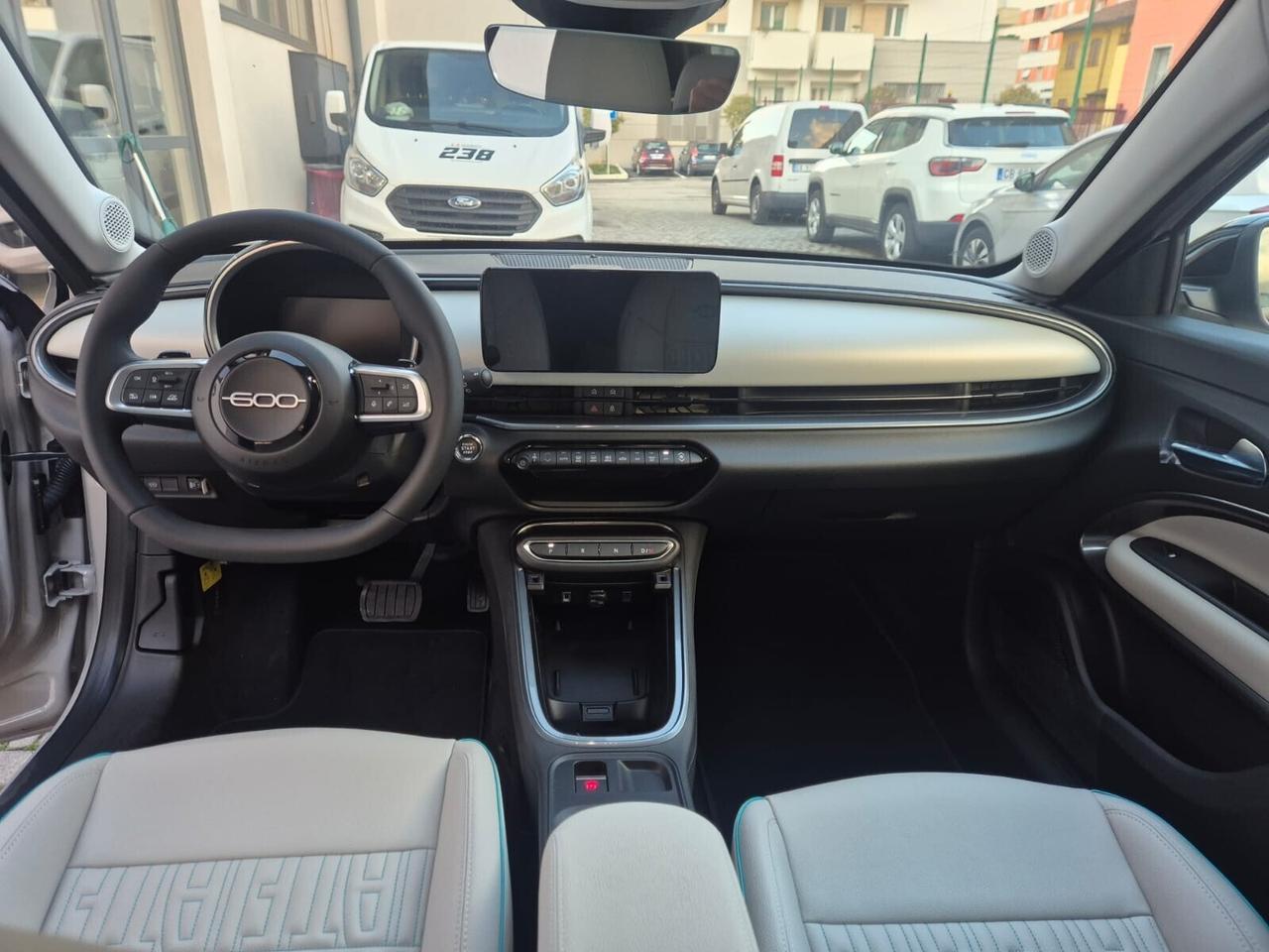 Fiat 600 Hybrid 145 CV DCT MHEV La Prima