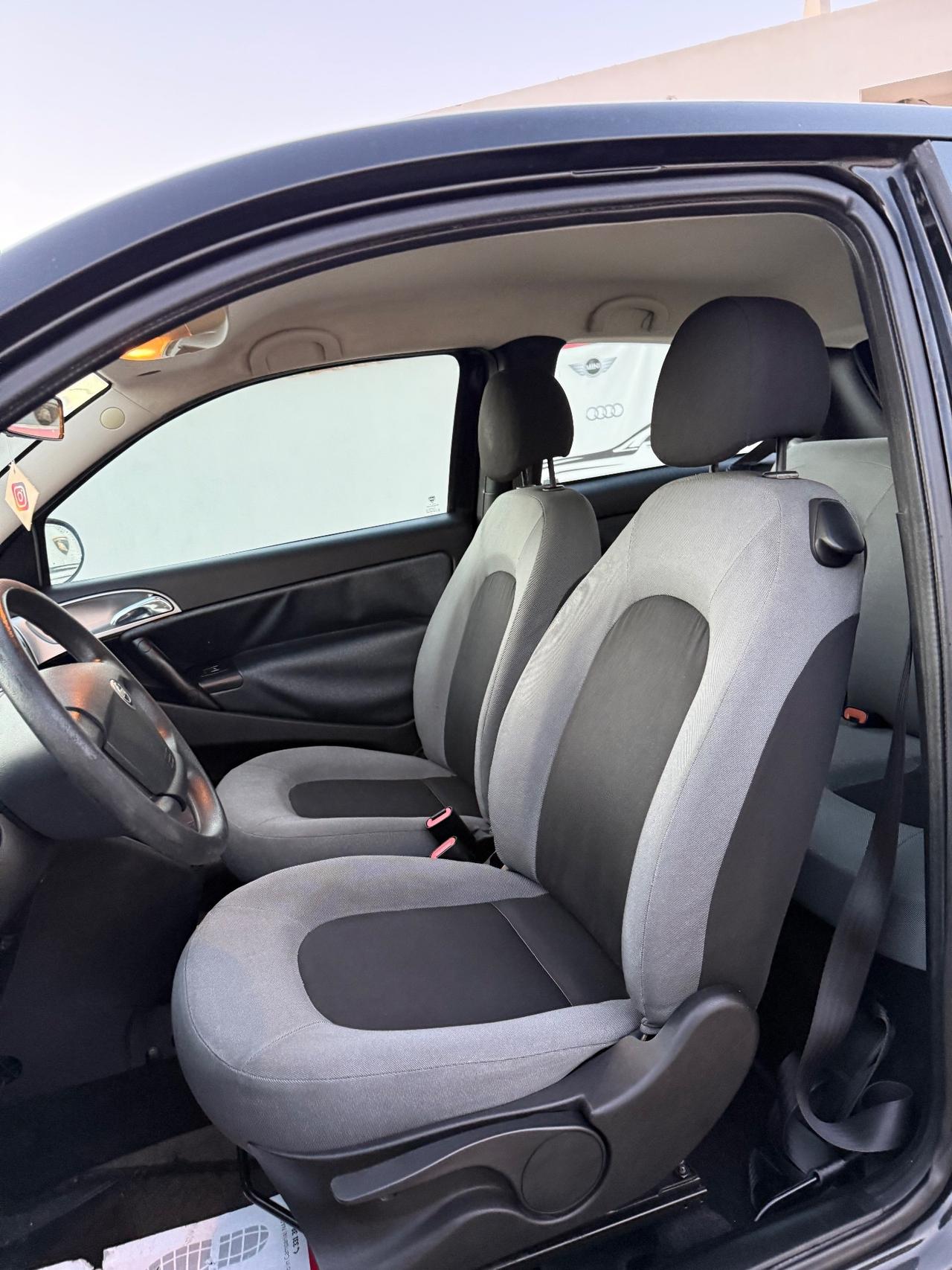 Lancia Ypsilon 1.2 Argento