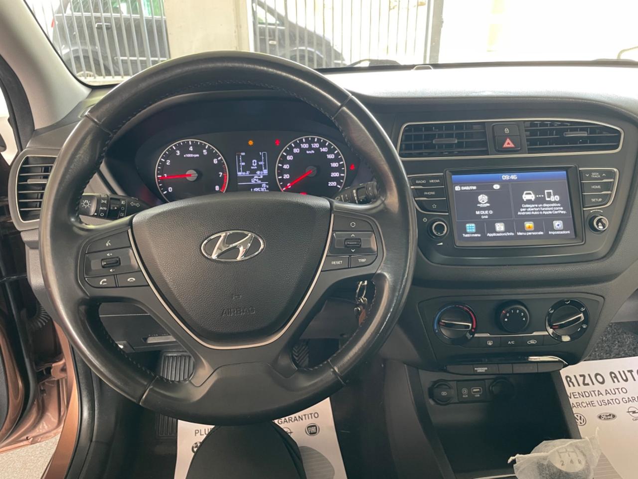 HYUNDAI I-20 GPL DI SERIE SPORT NAV RETROCAMERA ECC
