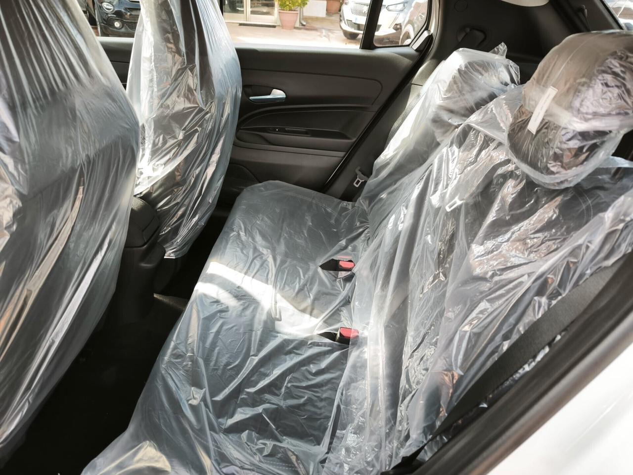 Fiat 600 Hybrid 110 CV DCT MHEV Serie Speciale Icon