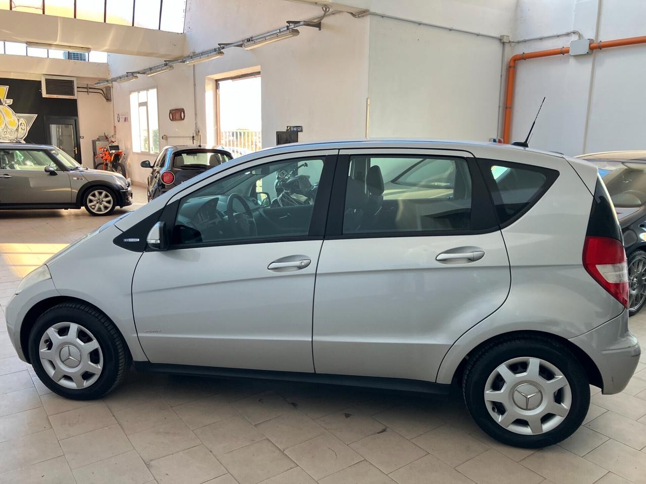 Mercedes-benz A 160 NEOPATENTATI EURO 5 NAVI/BLUE-TOOTH