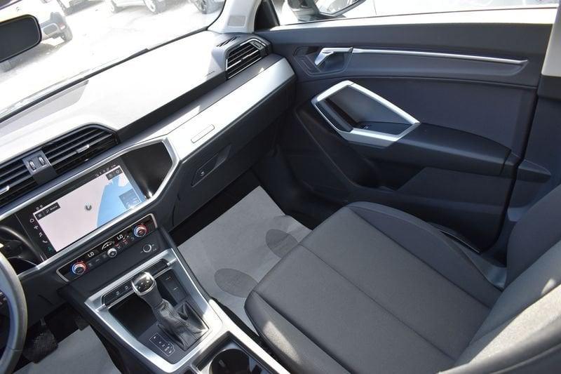 Audi Q3 35 TDI S tronic Business Advanced