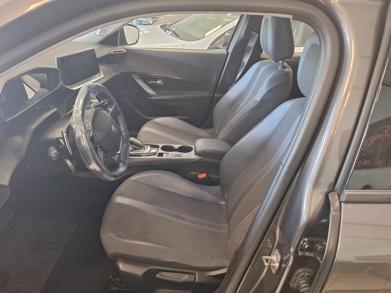 Peugeot 2008 PureTech Turbo 110 EAT6 S&S Allure