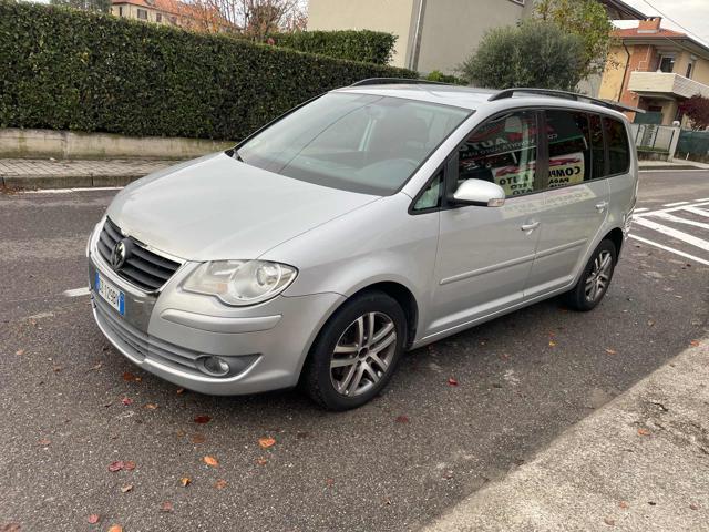 VOLKSWAGEN Touran 2.0 Highline Ecofuel 7 posti
