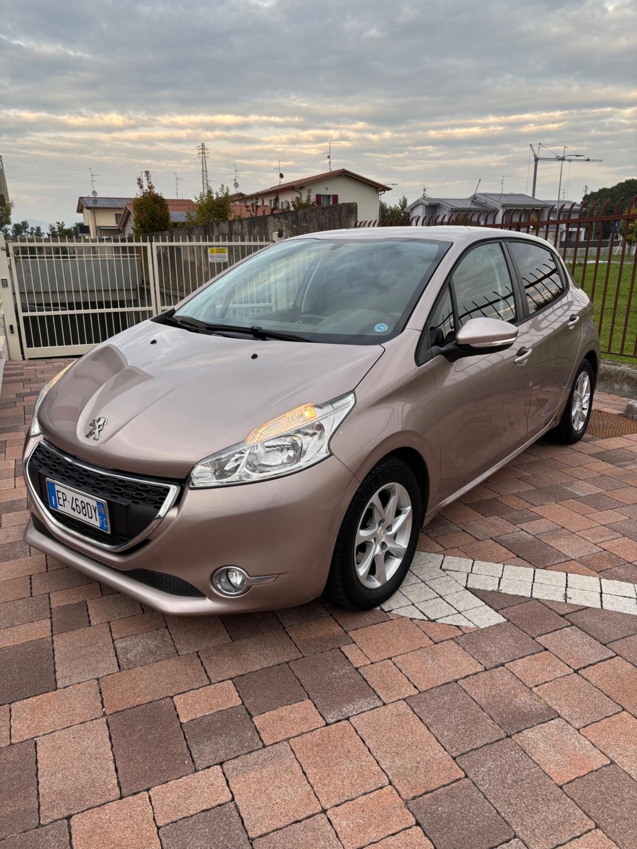 Peugeot 208 1.2 VTi 82 CV 5 porte Active
