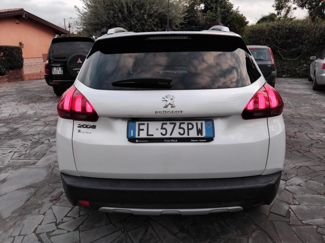 Peugeot 2008 BlueHDi 100 Allure