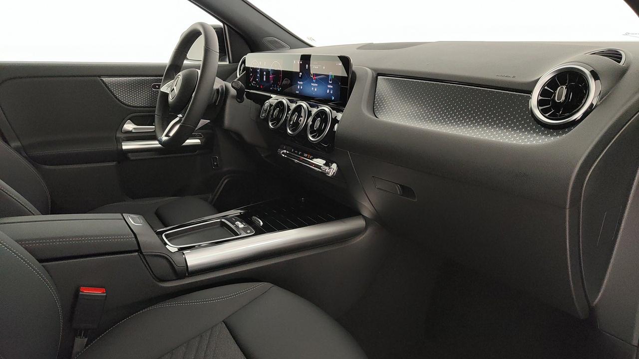 Mercedes-Benz GLA 200 d automatic