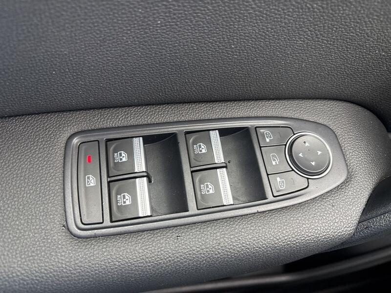 Renault Captur Captur Mild Hybrid 140 CV Intens