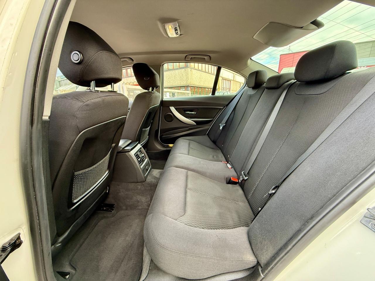 Bmw 318d AUTOM. F30 BERLINA NEOPATENTATI