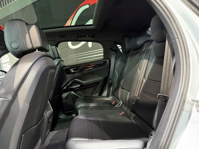 PORSCHE Cayenne 3.0 COUPE E-HYBRID UFF BONALDI 462HP
