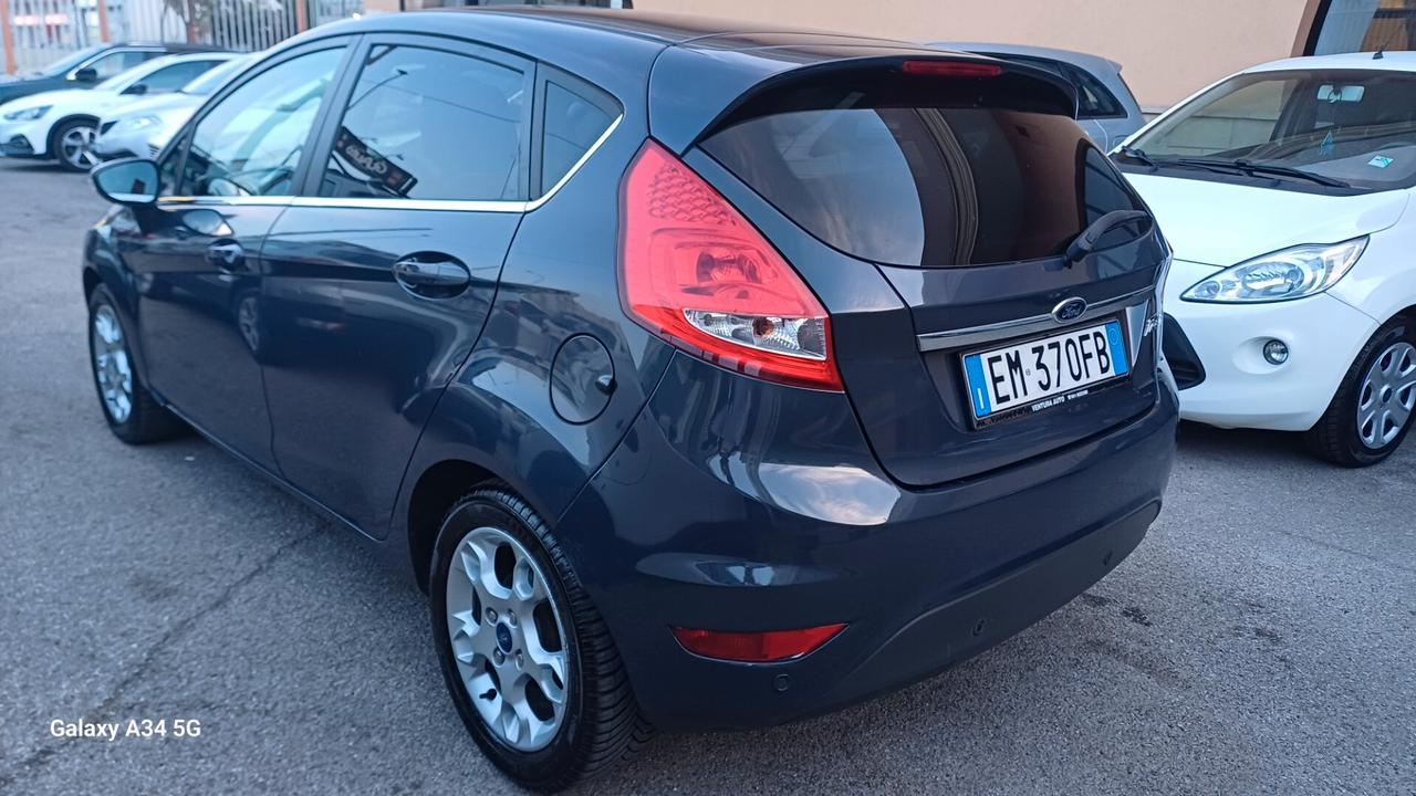 Ford Fiesta 1.4 TDCi 70CV 5 porte Titanium