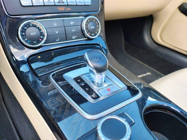 MERCEDES-BENZ SLC 300 Premium