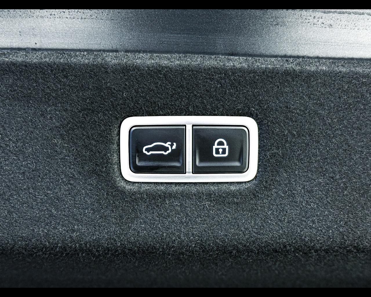 HYUNDAI Ioniq 6 - Ioniq 6 77.4 kWh AWD Evolution