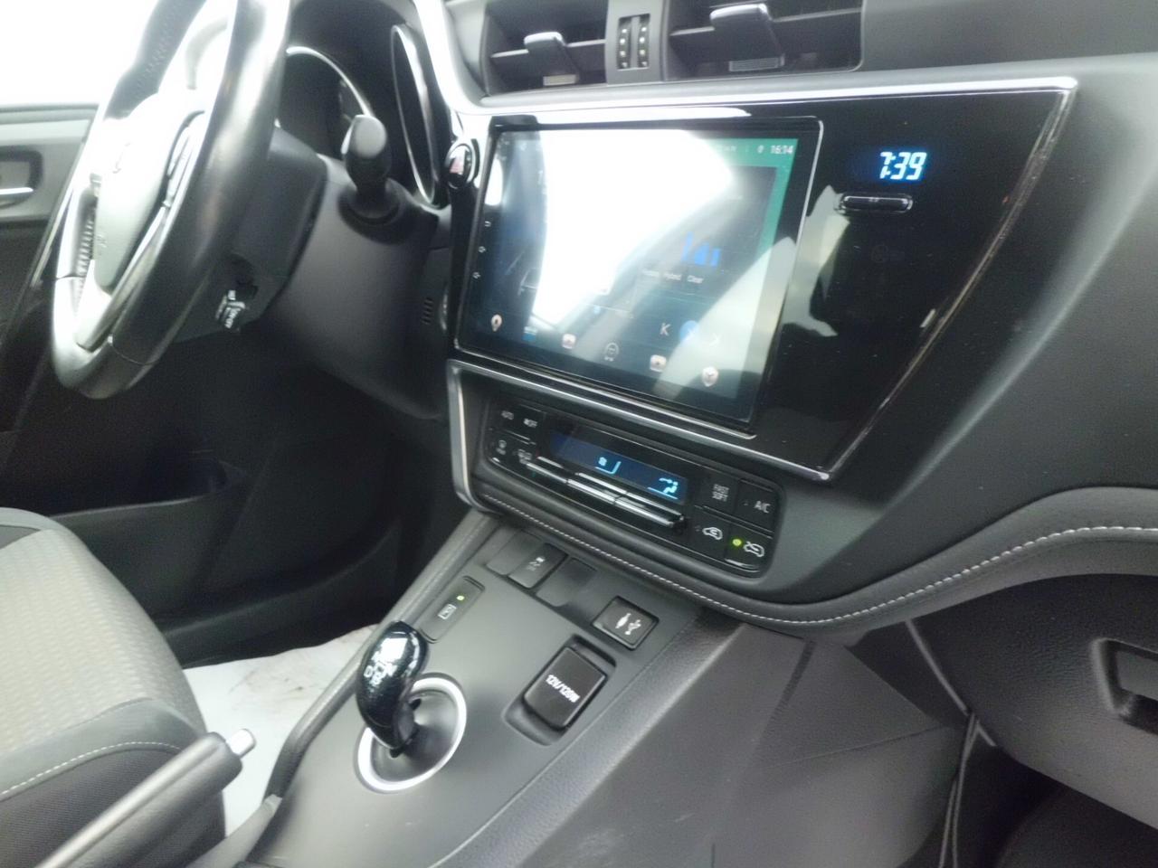 Toyota Auris Touring Sports 1.8 Hybrid Active