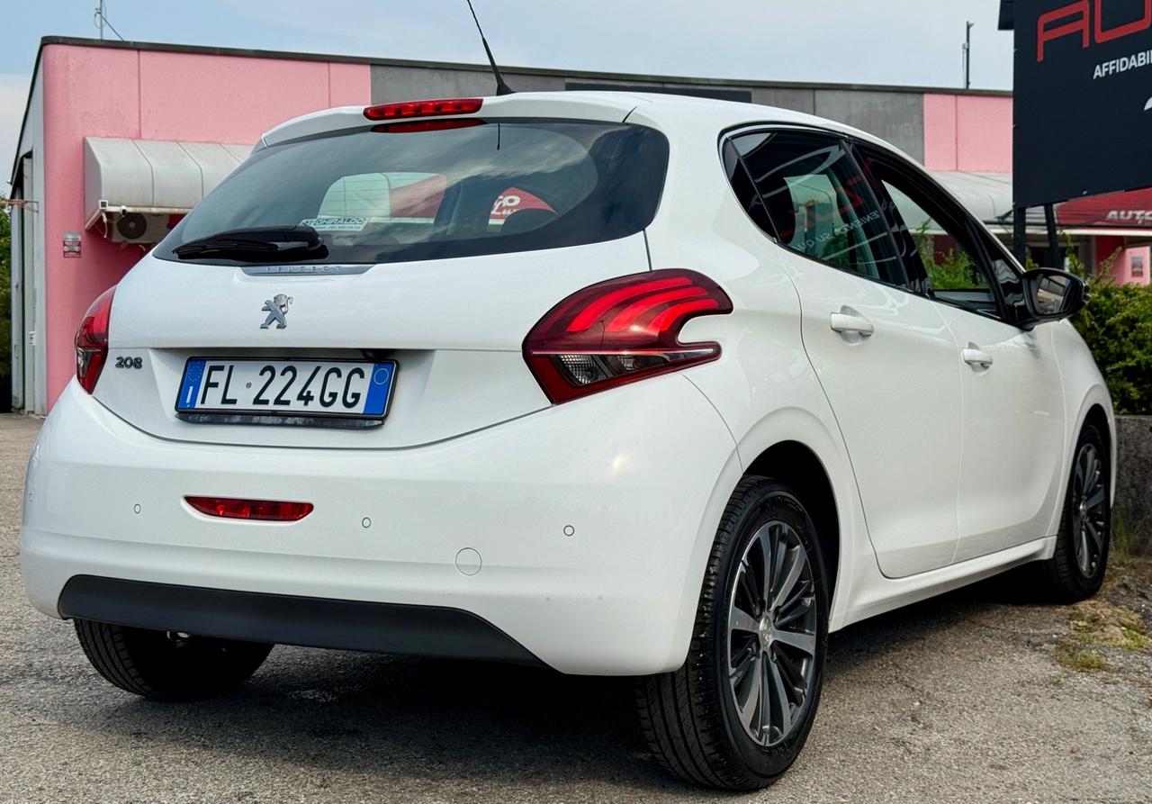 Peugeot 208 BlueHDi 75 5 porte black line 2017