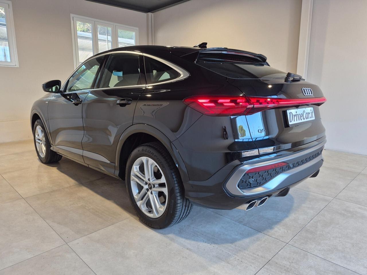 Audi Q5 SPORTBACK *NUOVO MODELLO* 40 TDI/HYBRID *QUATTRO* S LINE PLUS MATRIX DISPLAY PASS. MMI CARPLAY