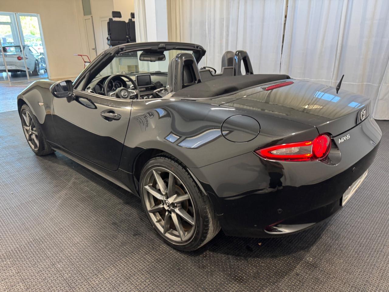 Mazda MX-5 2.0L Skyactiv-G Sport