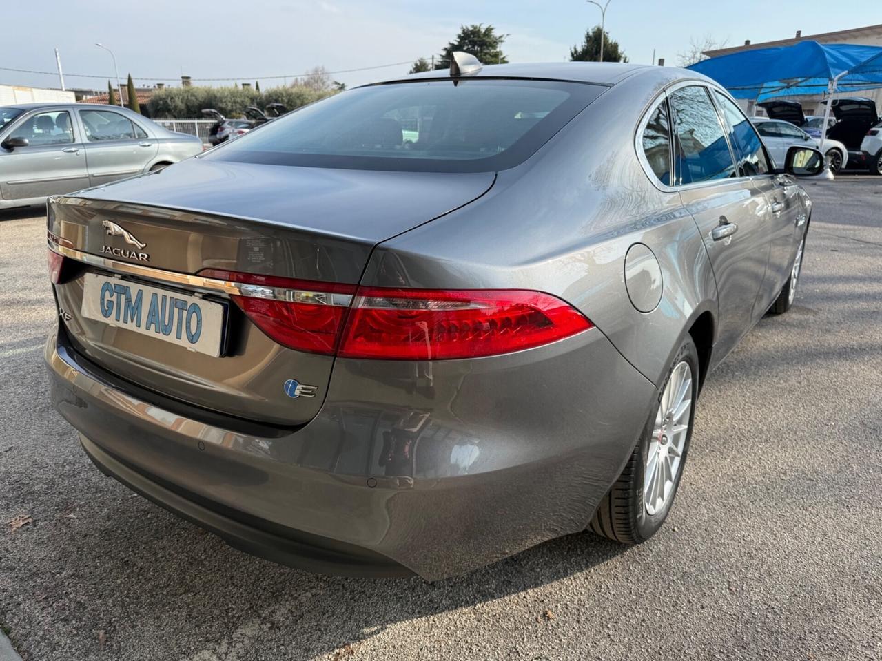 Jaguar XF 2.0 D 163 CV Prestige -Automatica