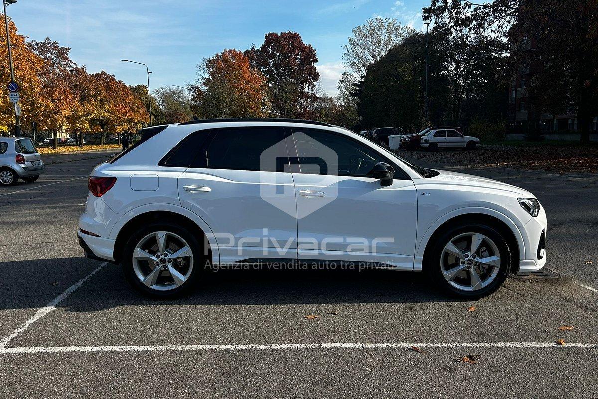 AUDI Q3 45 TFSI e S tronic S line edition