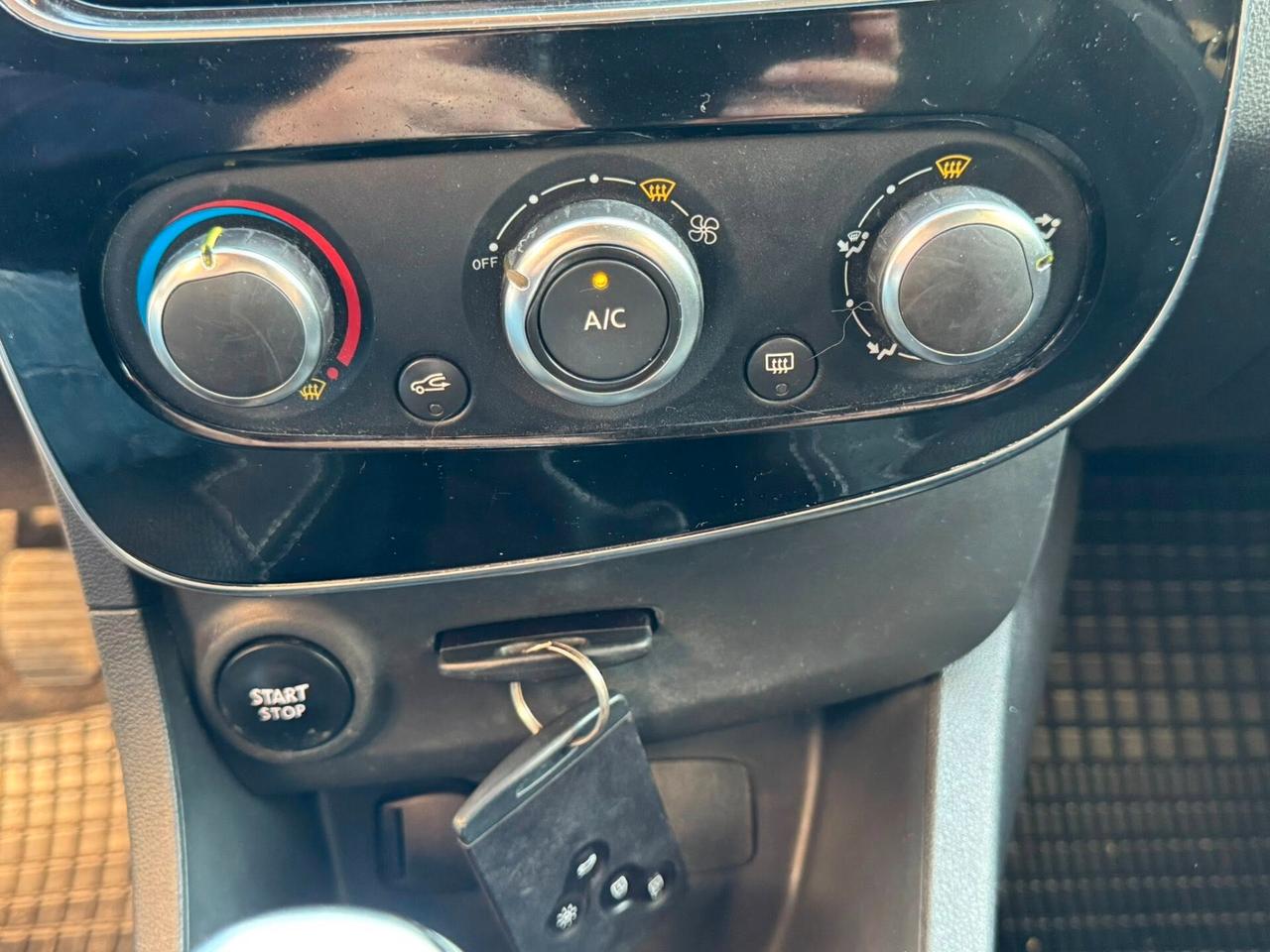 RENAULT CLIO 1.5 DCI 90 CV. 8V. NAVI PERFETTA