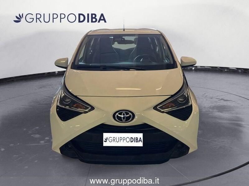 Toyota Aygo II 2018 5p 5p 1.0 x-play 72cv