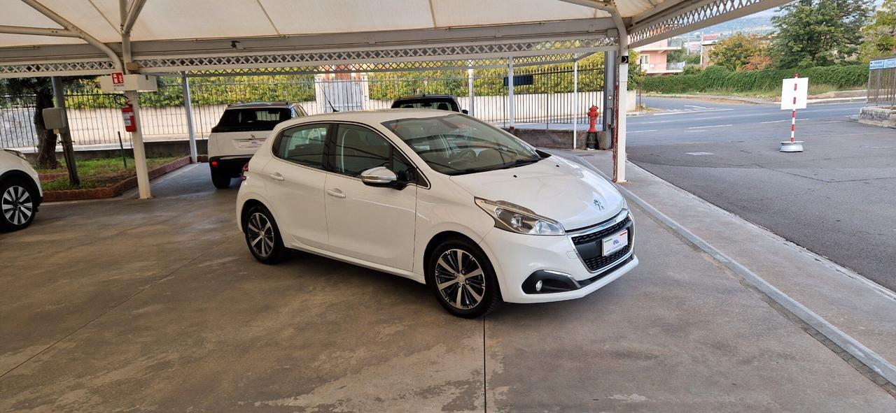 Peugeot 208 1.6 HDi 75cv 5 porte Allure