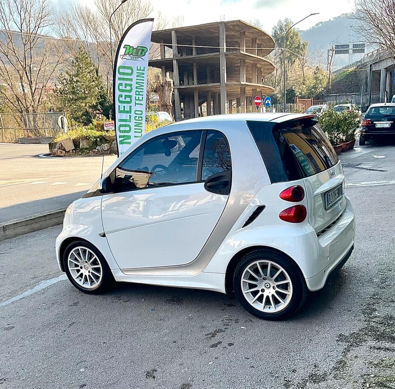 Smart ForTwo 1000 52 kW coupé limited one