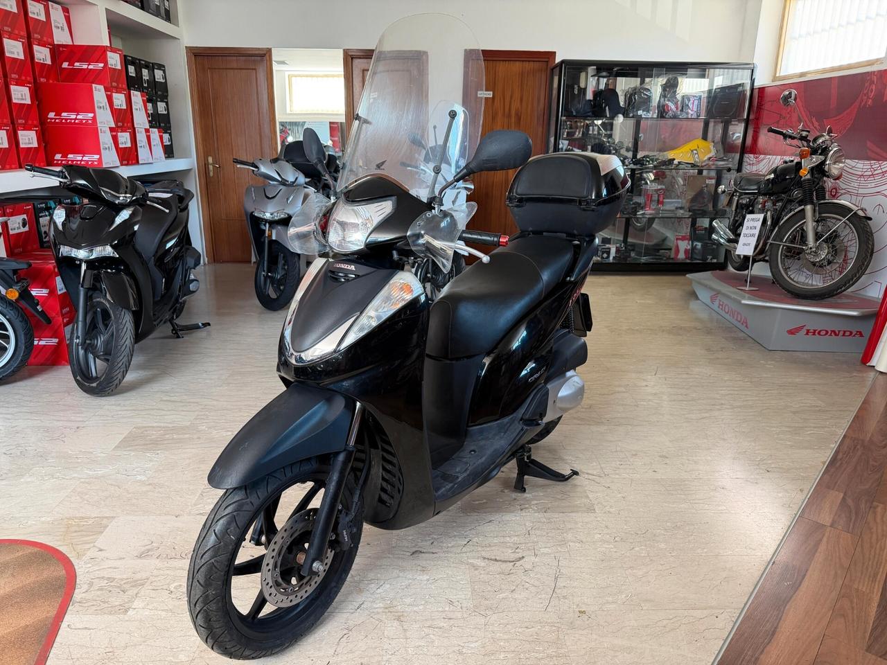 Honda SH 300 SPORTY