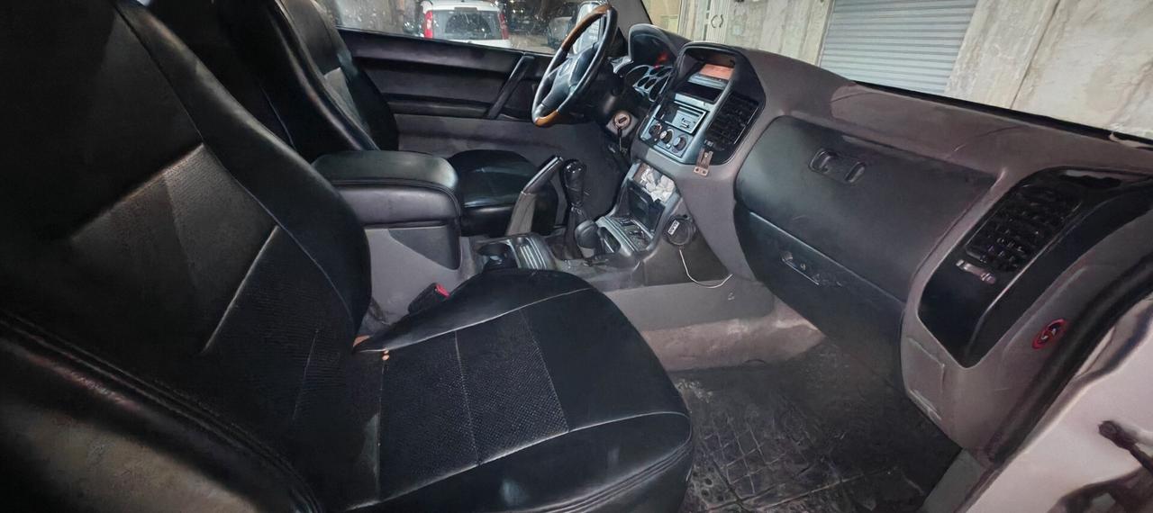 Mitsubishi Pajero 3.2 16V DI-D 3p. GLS2