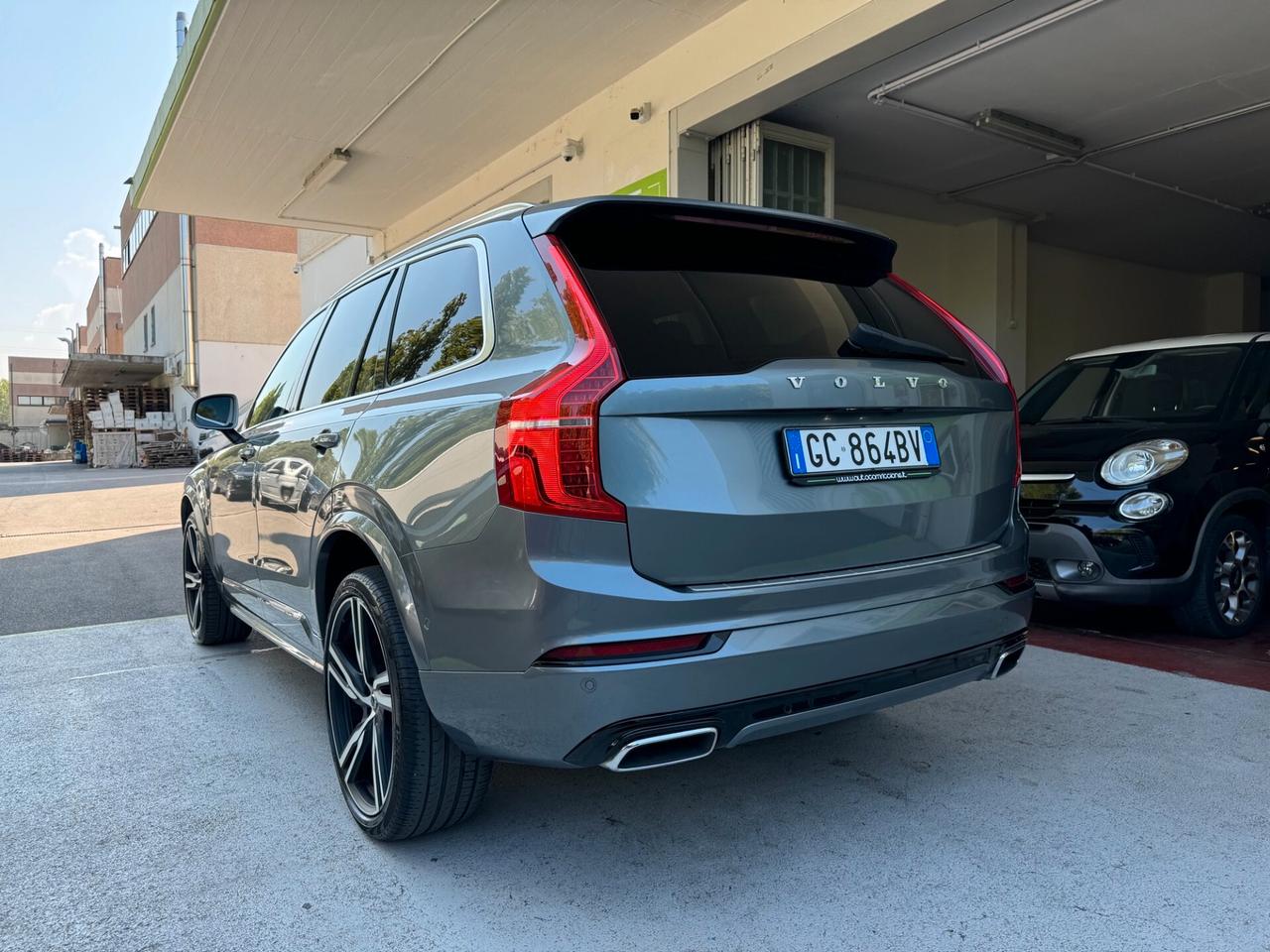 Volvo XC90 D5 R-design AWD Geartronic GARANZIA 24M