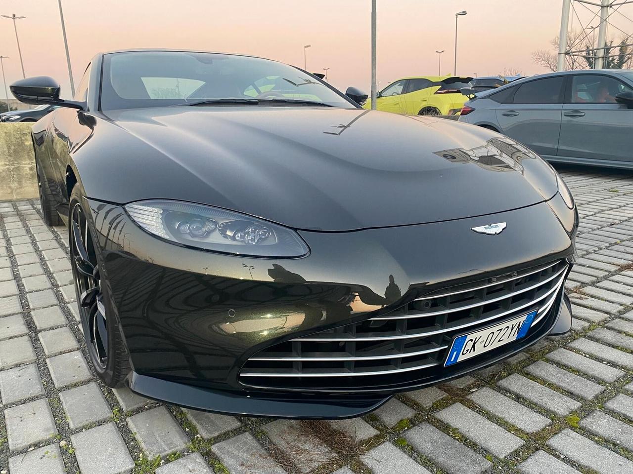 Aston Martin Vantage Coupé v8 4.0 auto