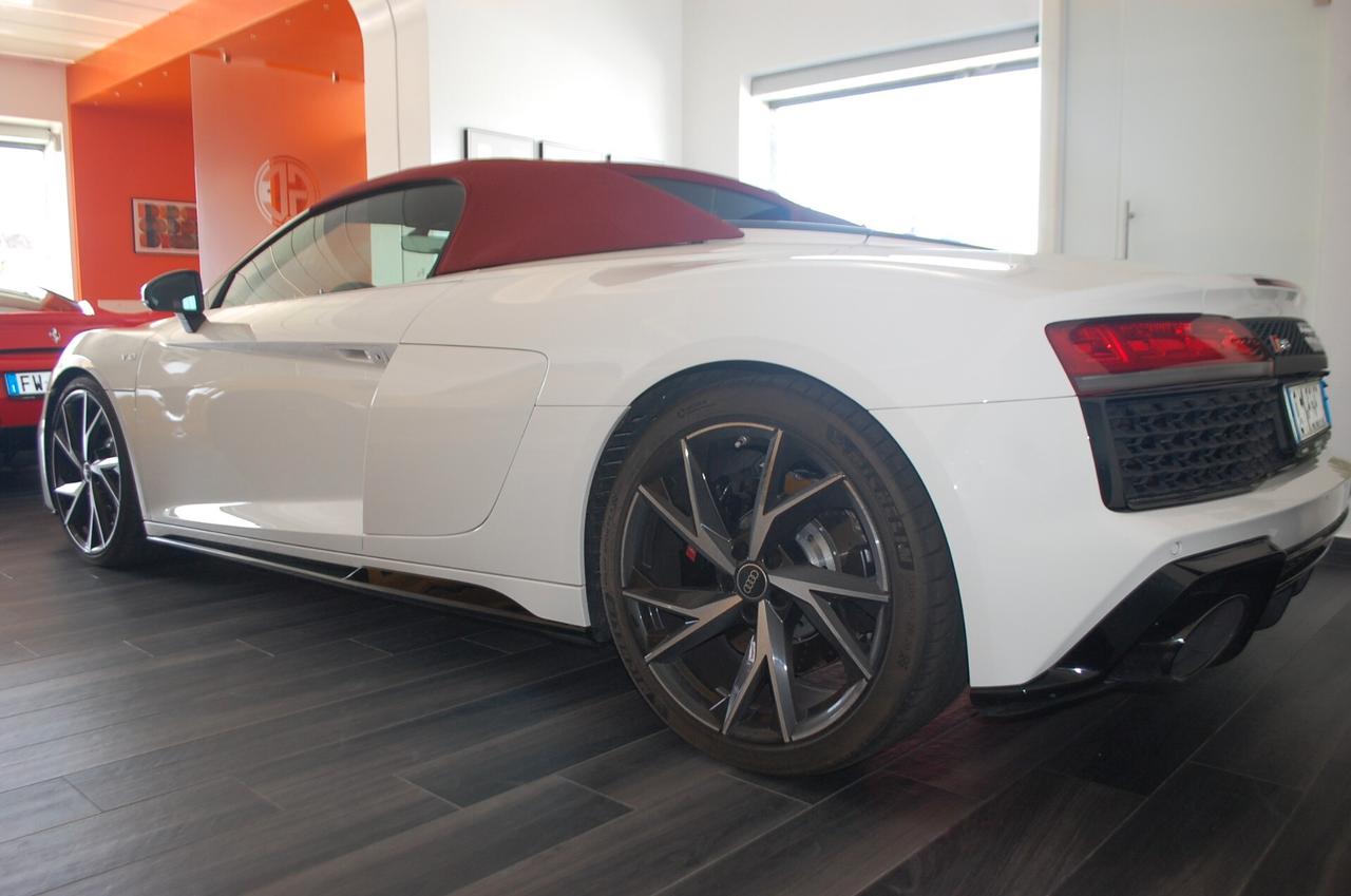 Audi R8 Spyder 5.2 V10 Performance rwd 570CV S Tronic