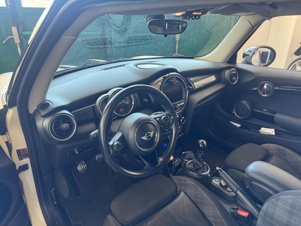 Mini 2.0 Cooper S allestimento JCW