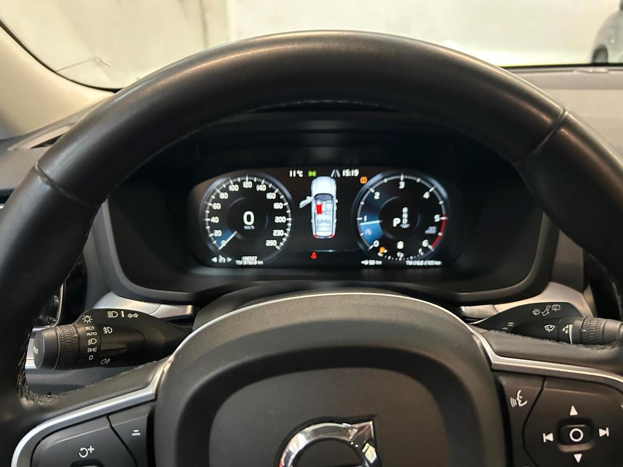 Volvo V60 B4 (d) Geartronic Momentum
