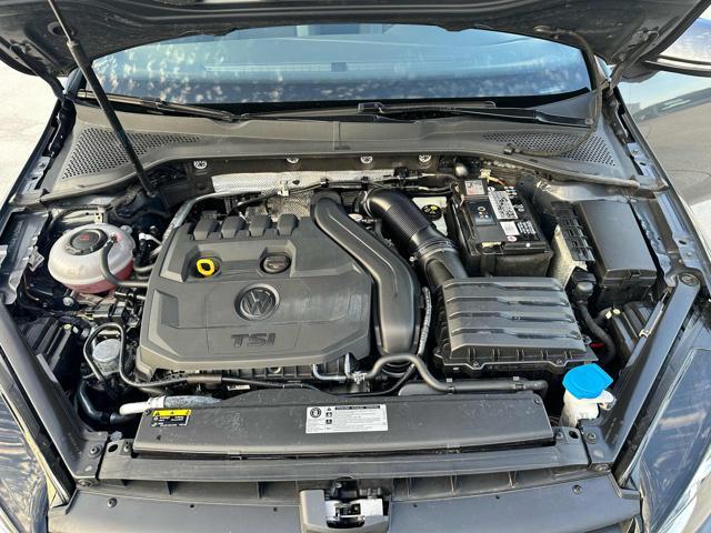 VOLKSWAGEN Golf 1.5 TSI ACT 5p. Sport BlueMotion Technology R-LINE
