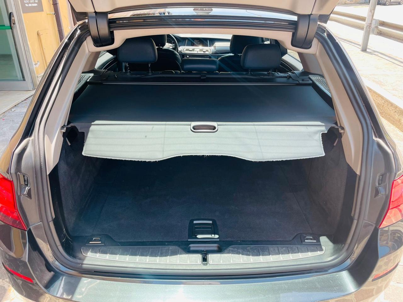 Bmw 520 520d Touring Luxury Pelle Individual
