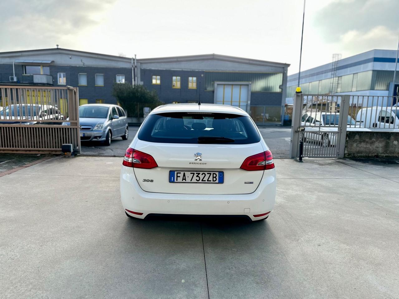 Peugeot 308 BlueHDi 150 S&S EAT6 SW Business