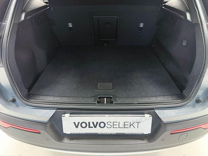Volvo XC40 XC40 B4 AWD AUT MOMENTUM PRO