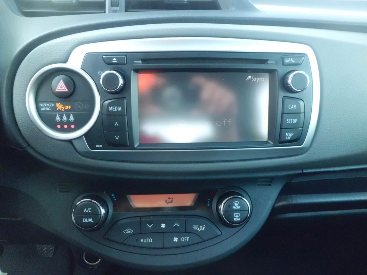 Toyota Yaris 1.4 D-4D 5 porte Lounge DISPONIBILITA' DI 1 PEZZO IBRIDO BENZINA AUTOMATICO FULL OPTIONAL