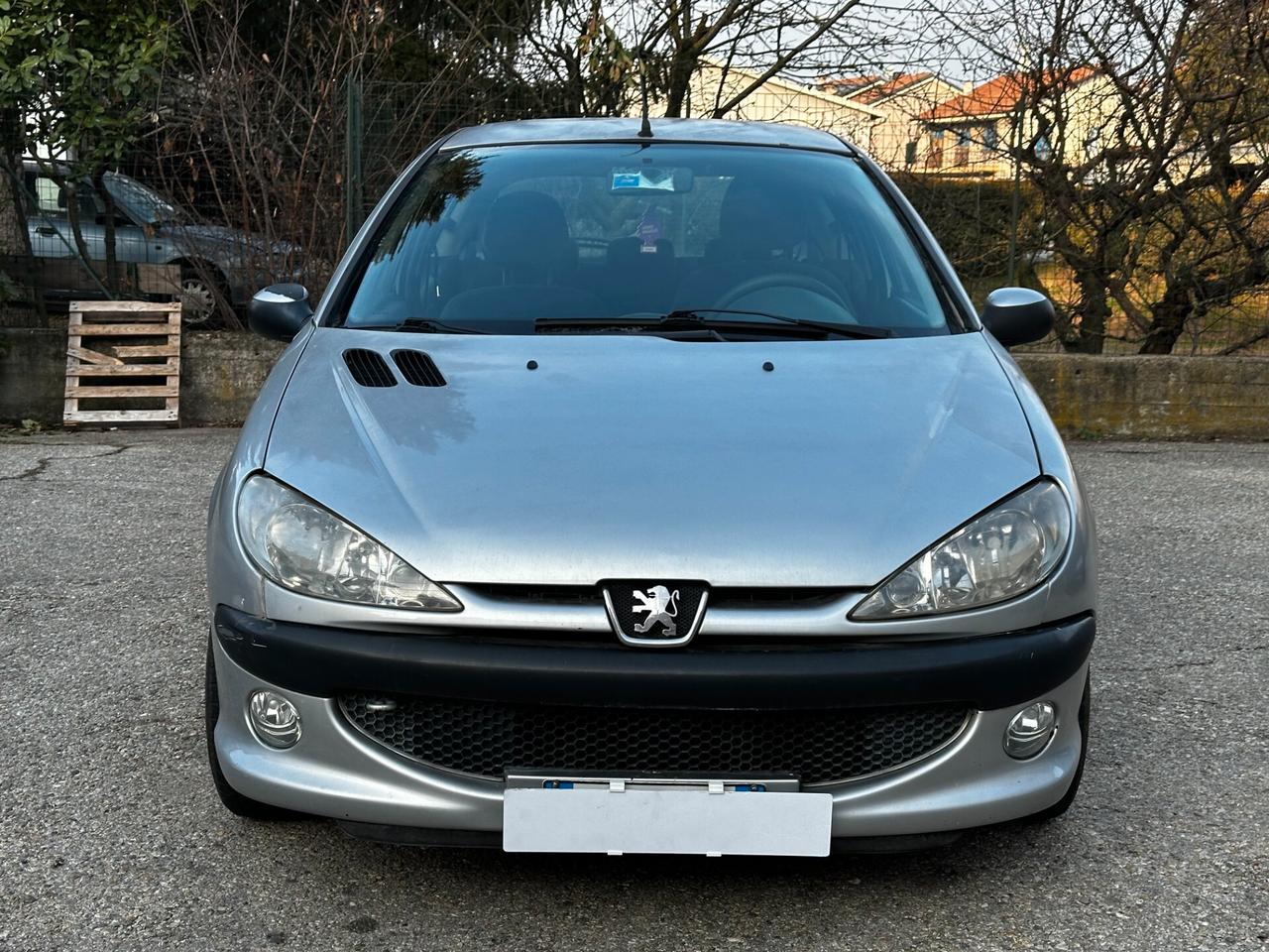 Peugeot 206 1.1 3p. XT