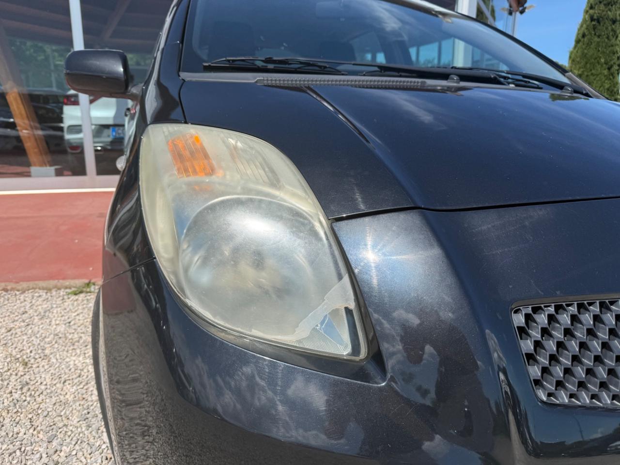 Toyota Yaris 1.0 5 porte Sol
