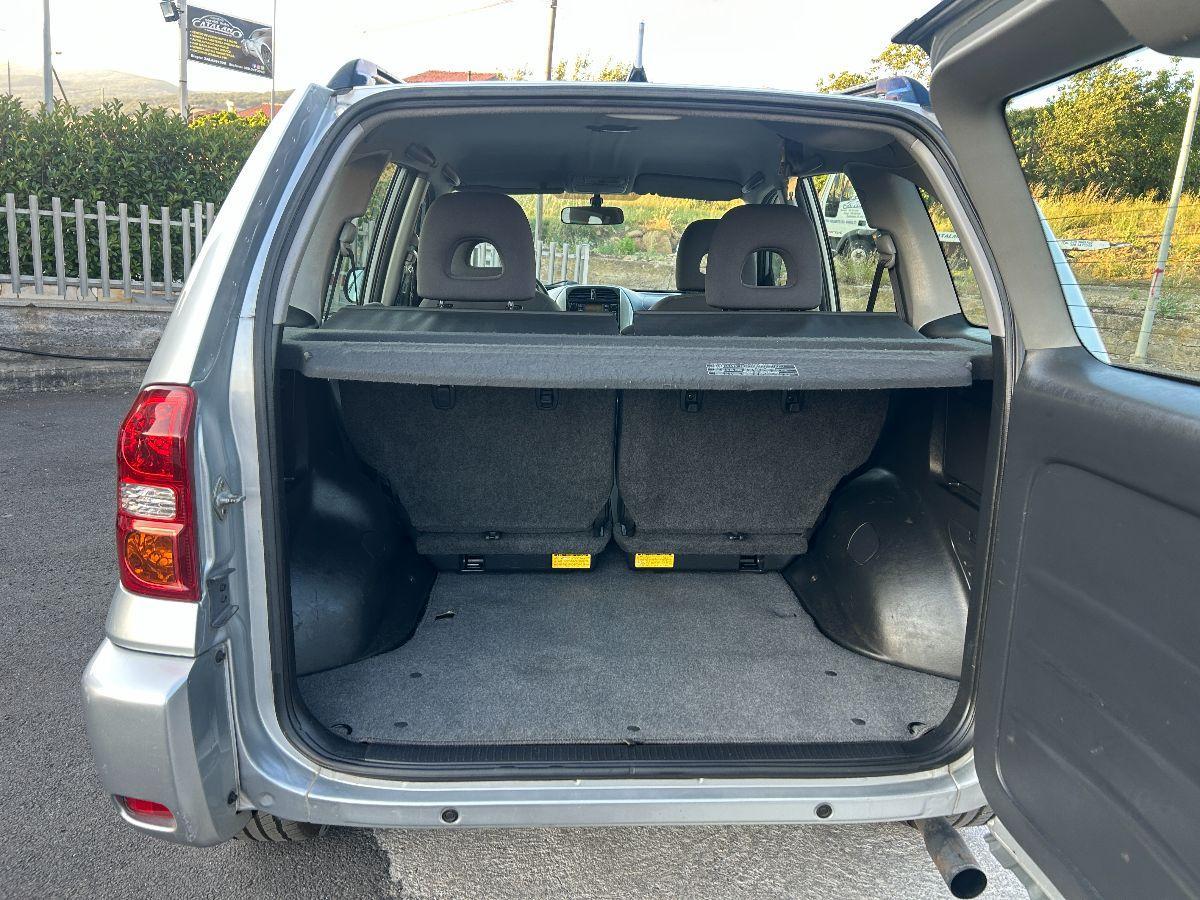 TOYOTA - RAV4 - 2.0 Tdi D-4D 116cv 5 porte Sol