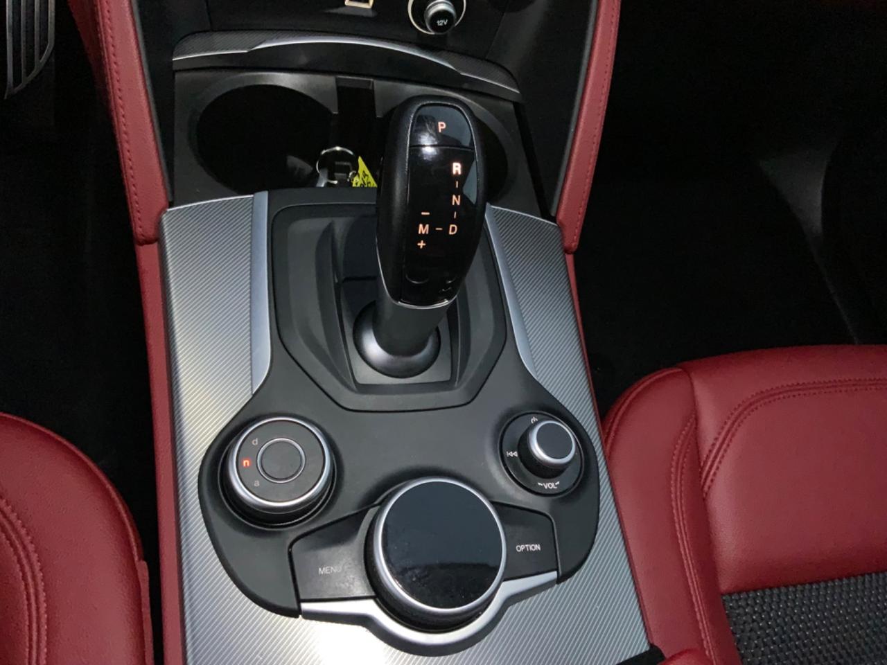 Alfa Romeo Stelvio 2.2 Turbodiesel 210 CV AT8 Q4 Executive
